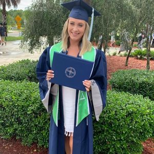 Meet your Posher, Haley